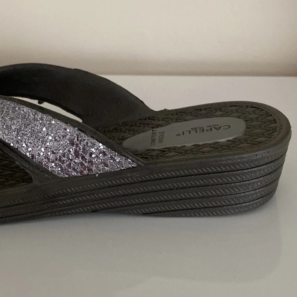Capelli thong sandals. NWOtags - Picture 11 of 11